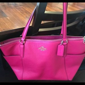 Coach hot pink purse like new
